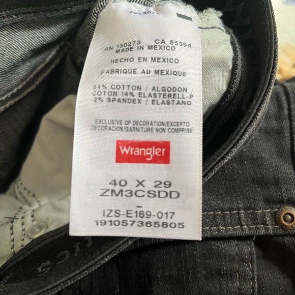 WRANGLER•authentics relaxed fit comfort flex dark denim jeans 40x29 NWT - Picture 5 of 6